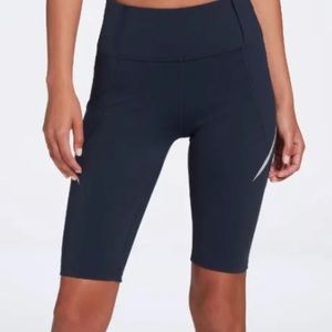 NWT Calia Run Collection High Rise 10” Inseam Shorts Extra Small Reflect Detail